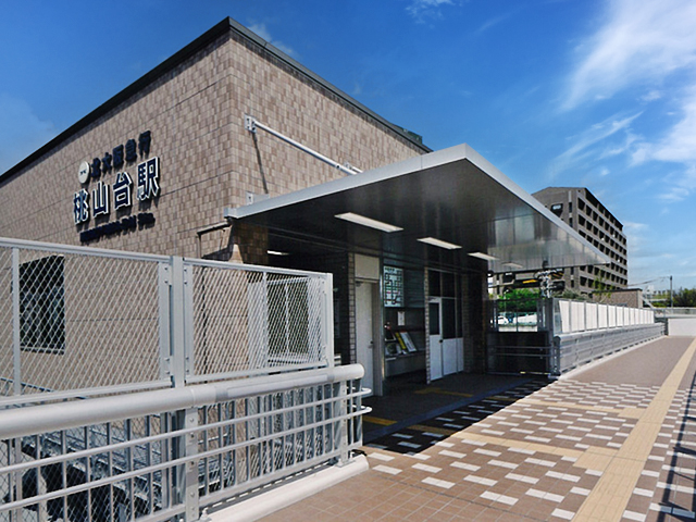 桃山台駅