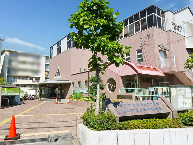 豊中市立東豊中図書館