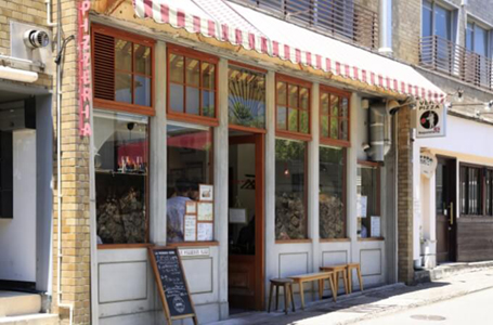 08LA PIZZERIA NOBU